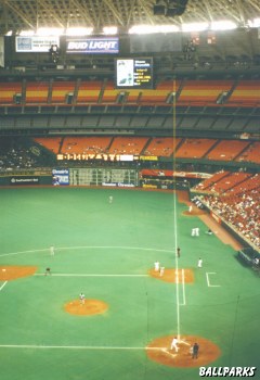 inthedome.jpg (23316 bytes)